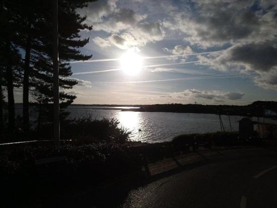 Sea Breeze Cabin Poole Bagian luar foto
